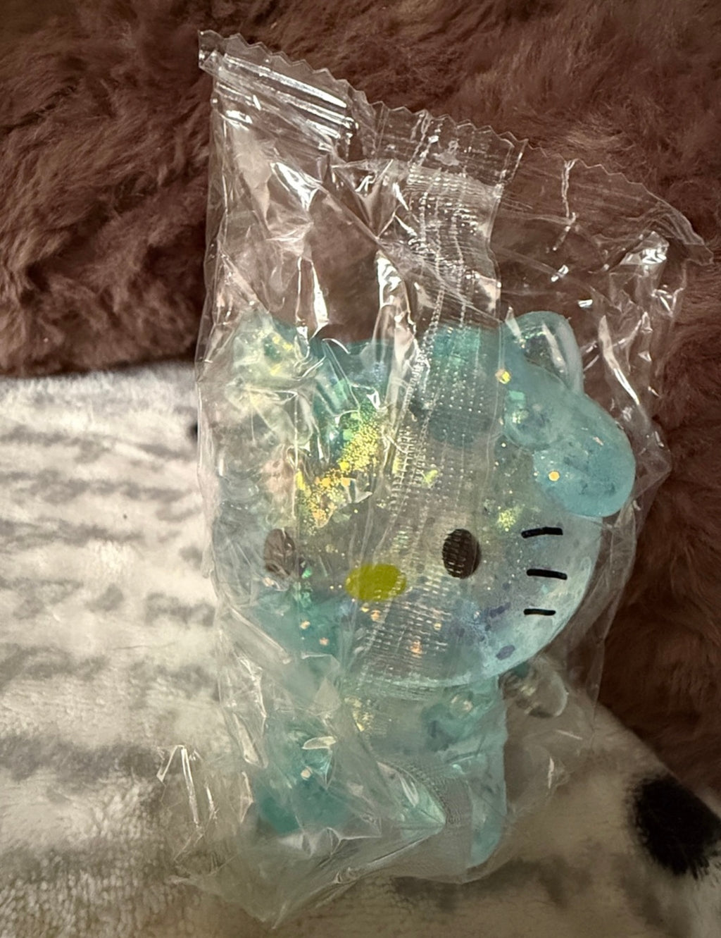 Hello Kitty Glitter Squishy(In Stock)