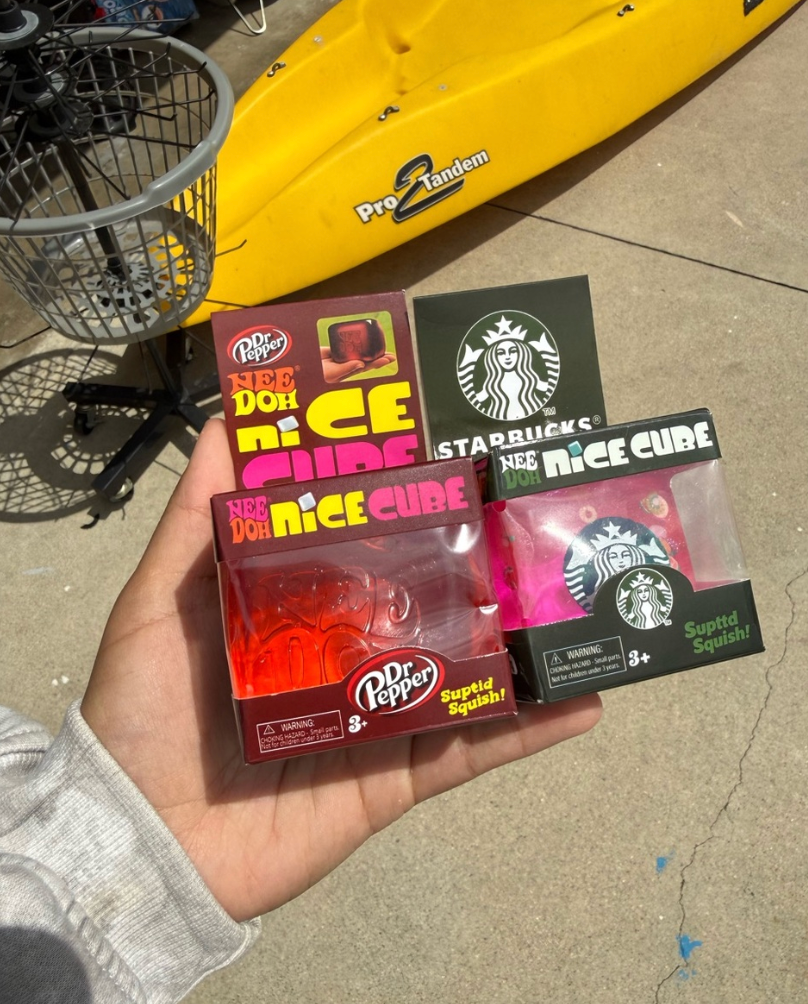 Starbucks Squishy - Strawberry Acai Lemonade (In Stock)