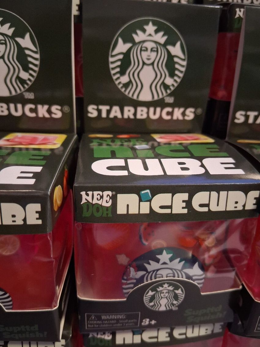 Starbucks Squishy - Strawberry Acai Lemonade (In Stock)